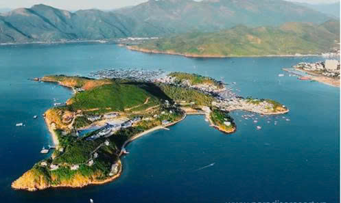 cong-trinh-cau-tau-tai-dao-tri-nguyen-nha-trang-202.html