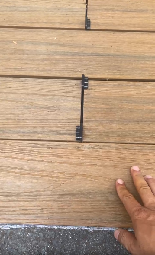 hwood-chia-se-cach-va-lo-vit-cho-san-nhua-2-da-cao-cap-24