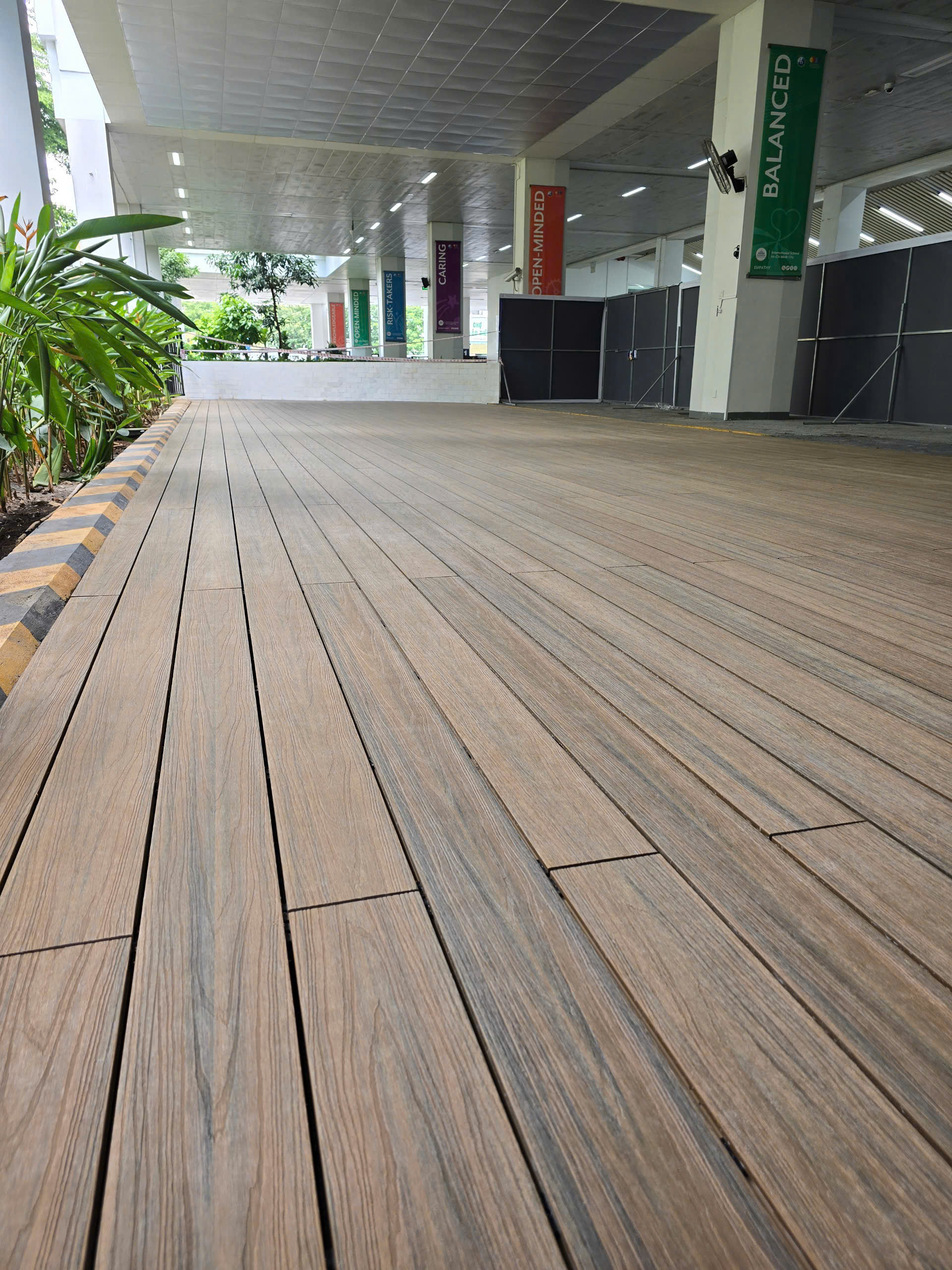 hwood-san-go-nhua-2-da-cao-cap-thuong-hieu-hwood-45